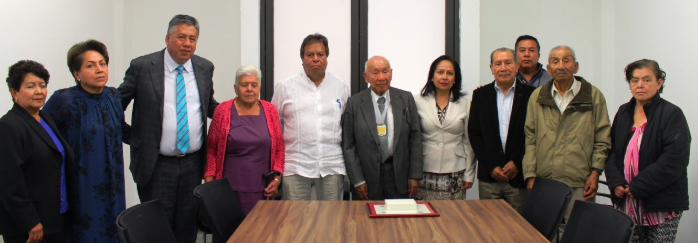 Entregan a Domingo Grande presea cultural en el Congreso